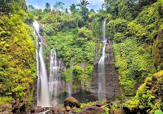 sekumpul-waterfalls